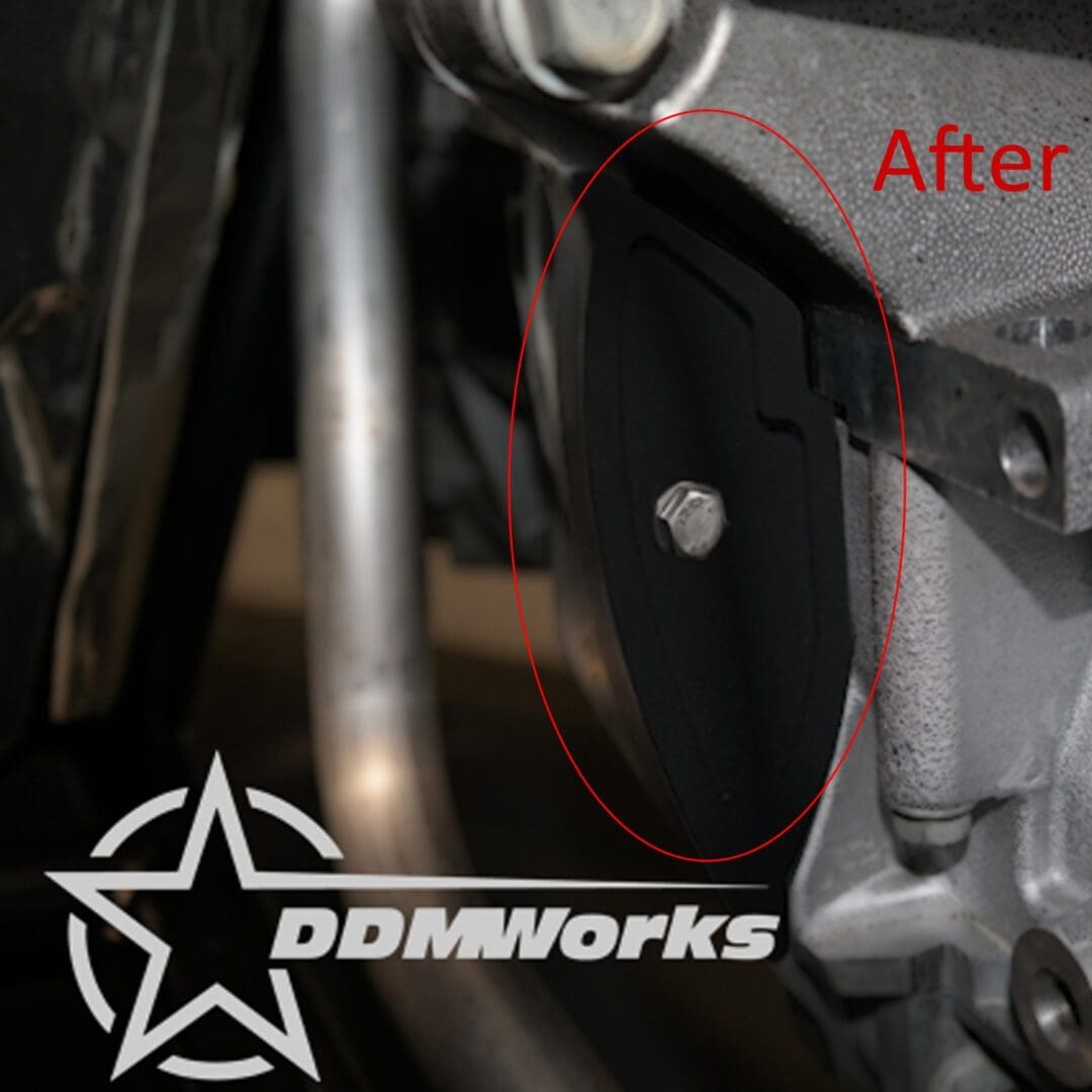DDM-16-13-BLK_installed Slingshot Accessories