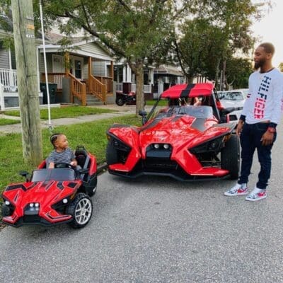 Kids Slingshot 2-seat ride-on electric car, front view
