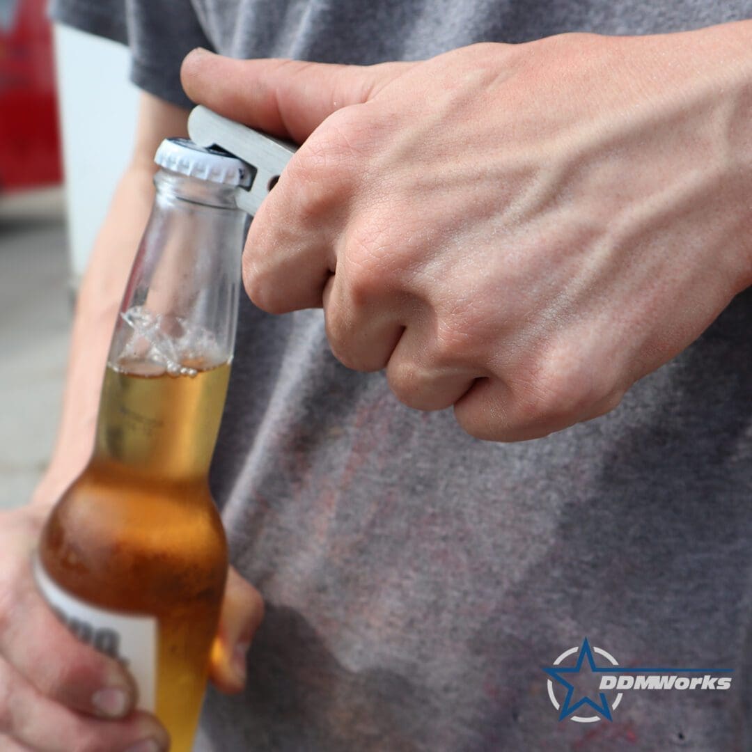 Slingshot-Steering-Wheel-Puller--bottle-opener_DDM-20-5-2902Logo Slingshot Accessories